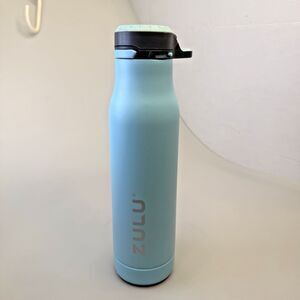Zulu Stainless Steel Insulated Water Bottle 24 oz Blue Detachable Bottom EUC